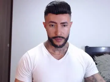 lary_holly – webcam model profile photo Image 13