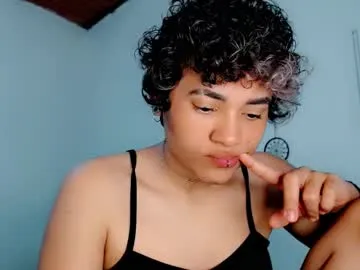 your_dolls – webcam model profile photo Image 2