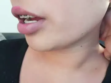 realtryit – webcam model profile photo Image 18