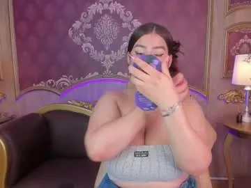 LiaWells – webcam model profile photo Image 7