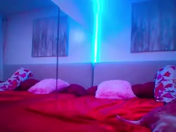 vivid_girls – webcam model profile photo Image 4