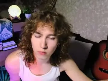 viksons – webcam model profile photo Image 11