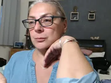 harrietxxx – webcam model profile photo Image 3