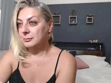 harrietxxx – webcam model profile photo Image 5