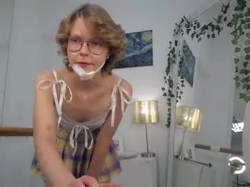 AdanRose – webcam model profile photo Image 5