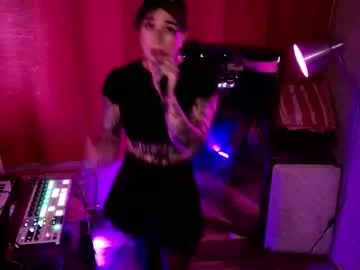 pinkypuppa – webcam model profile photo Image 11