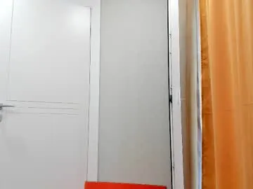 MirandaMazzone – webcam model profile photo Image 16