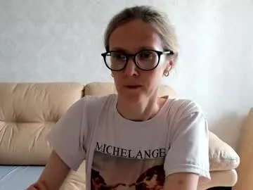 MirandaMazzone – webcam model profile photo Image 2