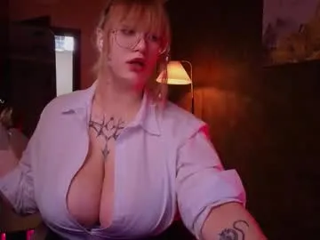 pinkypuppa – webcam model profile photo Image 16