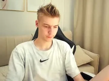 dreamsgirl18 – webcam model profile photo Image 5