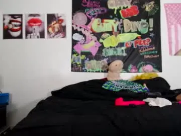 your_dolls – webcam model profile photo Image 7