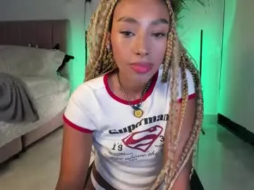 LauranJackson – webcam model profile photo Image 17