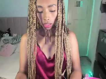 LauranJackson – webcam model profile photo Image 2