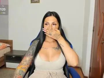 fijisakistar – webcam model profile photo Image 3