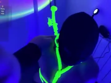 pinkadele – webcam model profile photo Image 3