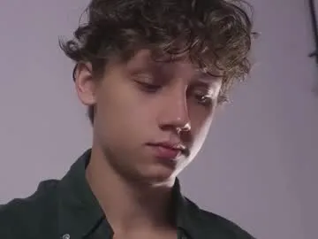 ravyn_nyx – webcam model profile photo Image 17