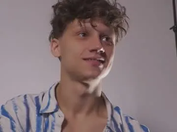 ravyn_nyx – webcam model profile photo Image 19