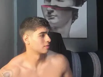 lary_holly – webcam model profile photo Image 18