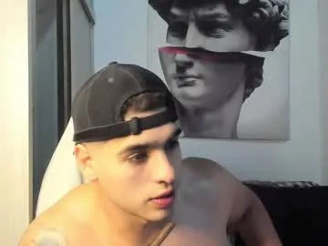 lary_holly – webcam model profile photo Image 2