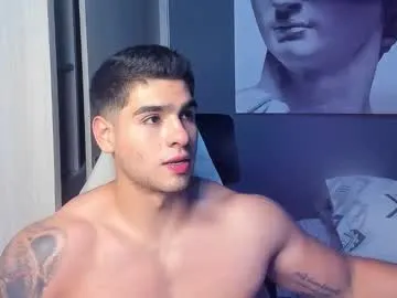 lary_holly – webcam model profile photo Image 9