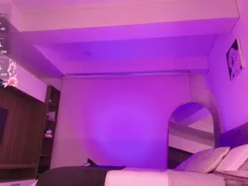 petites_perles – webcam model profile photo Image 13