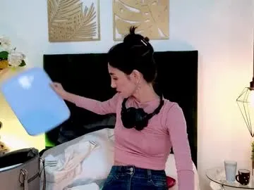 ninacavallli Image 18