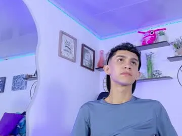 your_dolls – webcam model profile photo Image 3