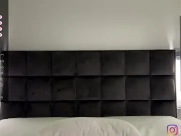 your_dolls – webcam model profile photo Image 10