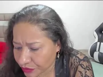 nyomi_browm Image 13