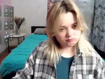 pinkypuppa – webcam model profile photo Image 16