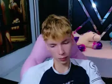 mason_gallagher – webcam model profile photo Image 11