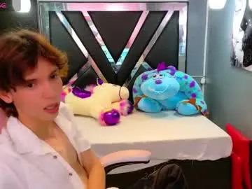 mason_gallagher – webcam model profile photo Image 6