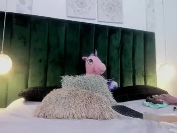 realtryit – webcam model profile photo Image 12