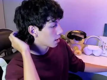 officialtommycash – webcam model profile photo Image 13