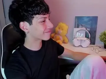 officialtommycash – webcam model profile photo Image 17