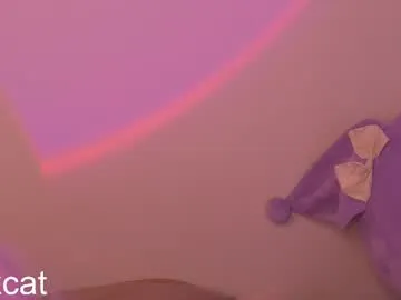 loving_ladies – webcam model profile photo Image 2