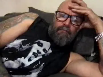 pleasesitonmycock – webcam model profile photo