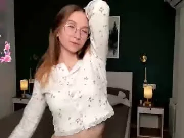 littlejennifer18 – webcam model profile photo Image 13