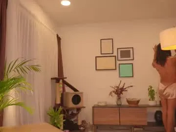 maruroche – webcam model profile photo Image 8