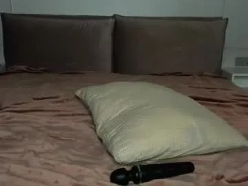 calehot98 – webcam model profile photo Image 11