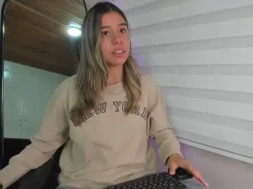 loving_ladies – webcam model profile photo Image 7