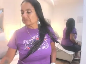 ZoeMendoza – webcam model profile photo Image 13