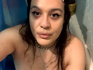 torinova – webcam model profile photo Image 16