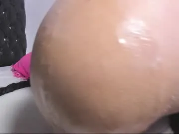 littlejennifer18 – webcam model profile photo Image 4