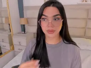 seraphina_leroux_lashes – webcam model profile photo Image 5