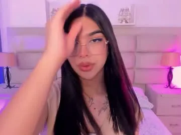 seraphina_leroux_lashes – webcam model profile photo Image 7