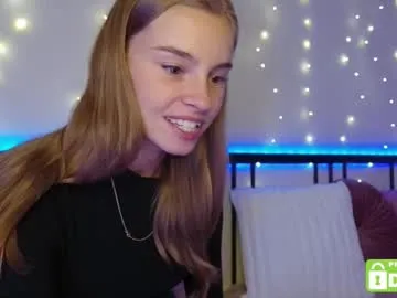 littlejennifer18 – webcam model profile photo Image 17