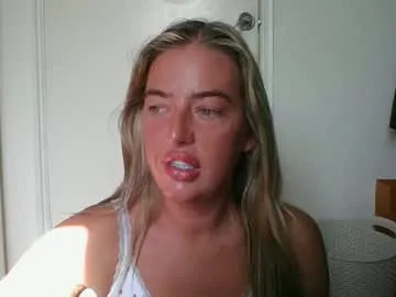 loving_ladies – webcam model profile photo Image 3