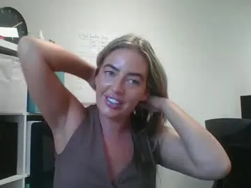 loving_ladies – webcam model profile photo Image 9