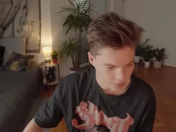 squirtervanessa21 – webcam model profile photo Image 3